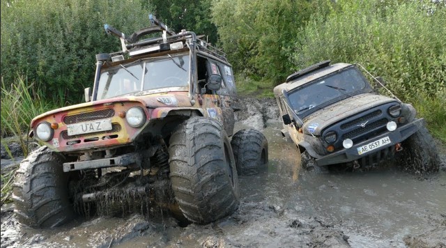 Японский УАЗ-3153 Барс из Севастополя. Ну почему ж на УАЗ так не сделать...