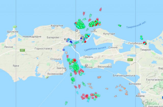 Три корабля ВМС Украины пересекли российскую границу