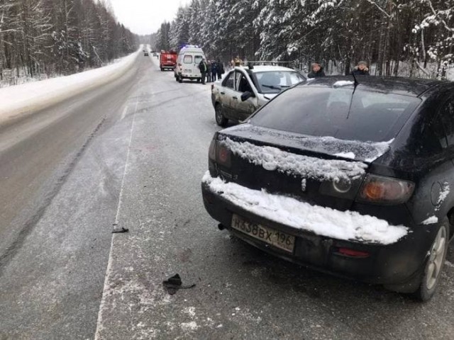 Под Екатеринбургом сразу пять машин пострадали в ДТП
