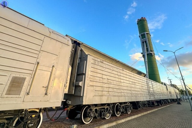 Ядерный ракетный поезд РВСН: БЖРК "Молодец" или Поезд №0