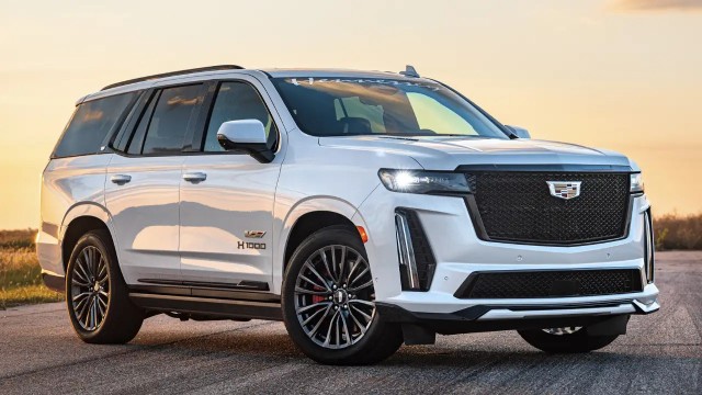 Представлен 1005-сильный внедорожник Cadillac Escalade-V, который уделывает спорткар Lamborghini Huracan