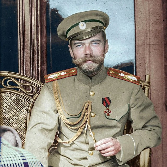Наталья Поклонская поздравила с Днем Победы