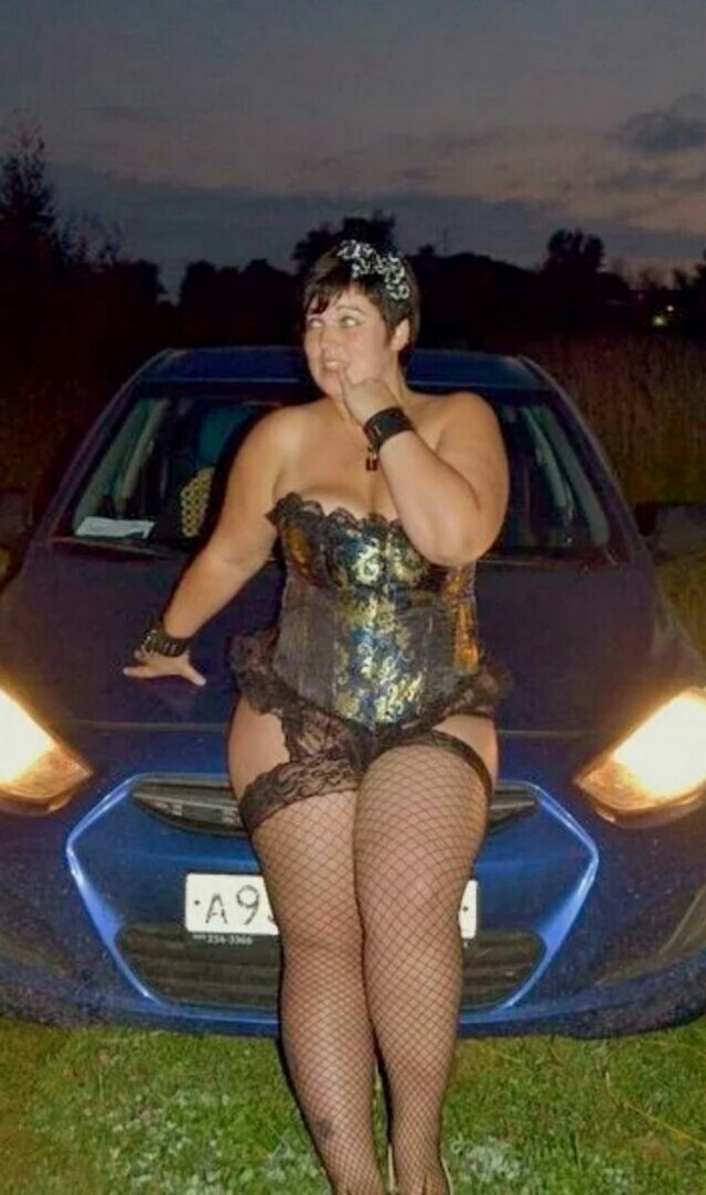 Девки, хватит кобениться перед фотиком