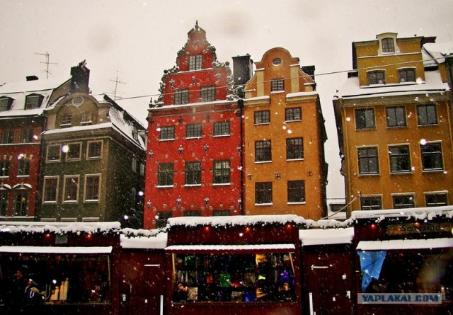 И целого мира мало!