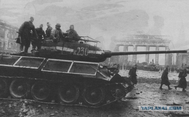 Цветные фотографии бронетехники времён Второй мировой войны