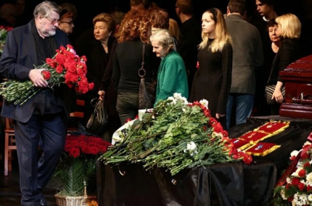 Вспоминая Александра Ширвиндта: незабываемые образы любимого артиста