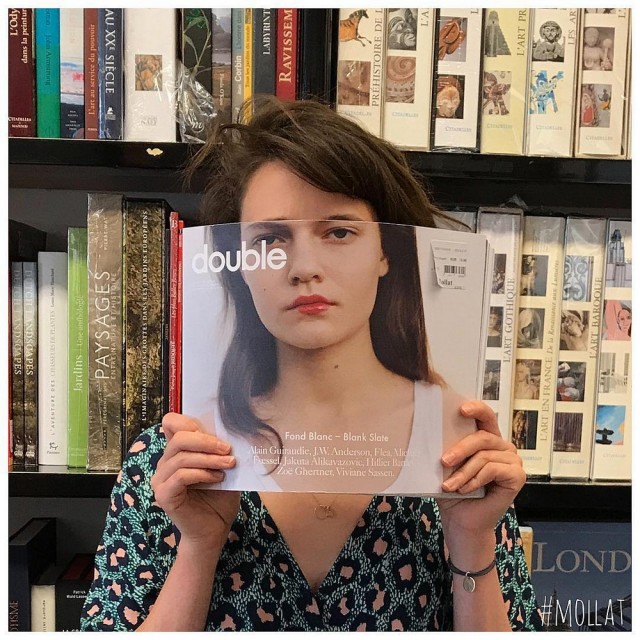 Что делают с книгами продавцы, когда им нечем заняться