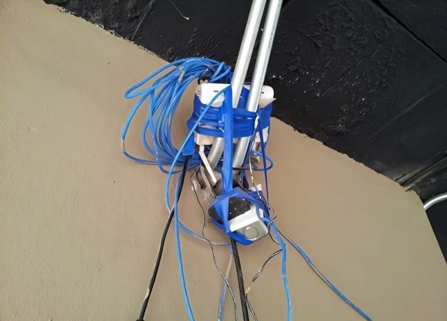 Дибилыч и чинилы. Чинила два. Чинила два. Чинилы чинилы. Симка чинилы.