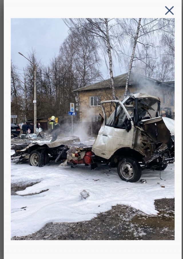 Момент взрыва кислородного баллона в ГАЗели в Конаково Тверской области, в результате которого погиб водитель