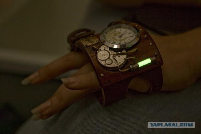 Steampunk'овск часы ручной работы.