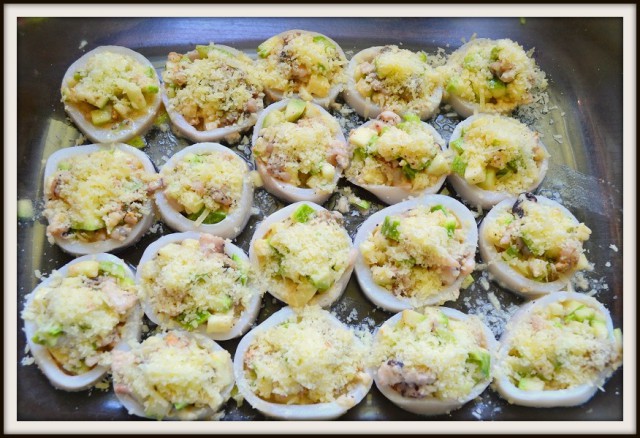 Морской коктейль с кабачками