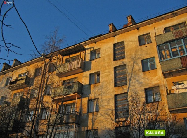 Почему в "хрущевках" нет балкона на первом этаже?
