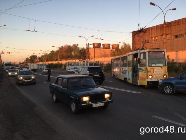 Ох уж эти незаметные поезда... подкрадываются тихонько