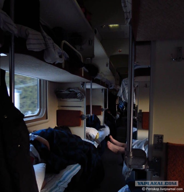 Русская плацкартная жизнь