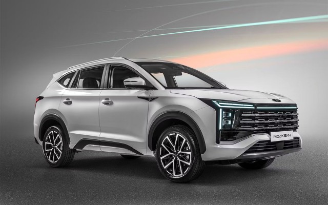 «Москвич 8»: дилер раскрыл цены на новый российский кроссовер - от 2 980 000 рублей