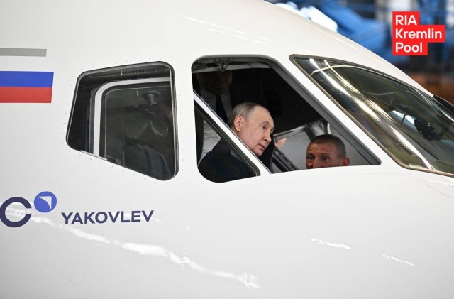 Путин: Россия смогла полностью заместить всю авиатехнику