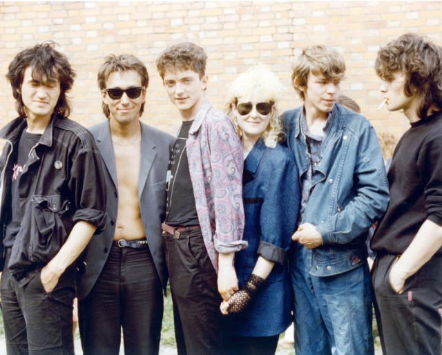 Живой рок: певица Джоанна Стингрей опубликовала неизвестные фото ленинградских музыкантов