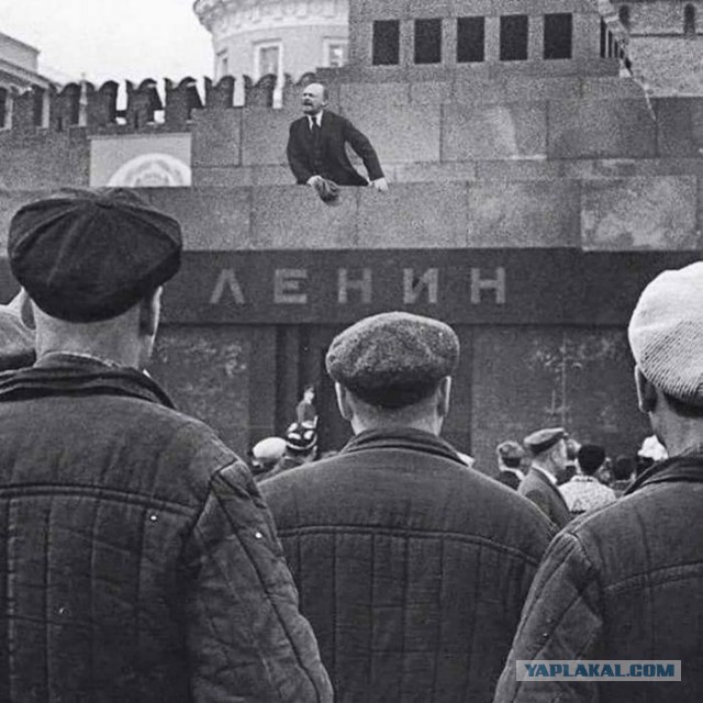 Владимир Ильич всегда в тренде и на стиле!