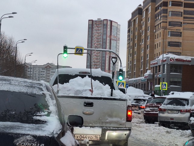 А что у вас в багажнике для зимы?