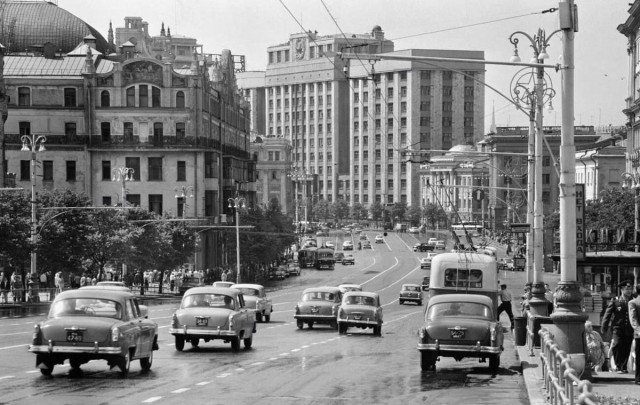 Москва и москвичи. Двадцатый век. 02.09.25