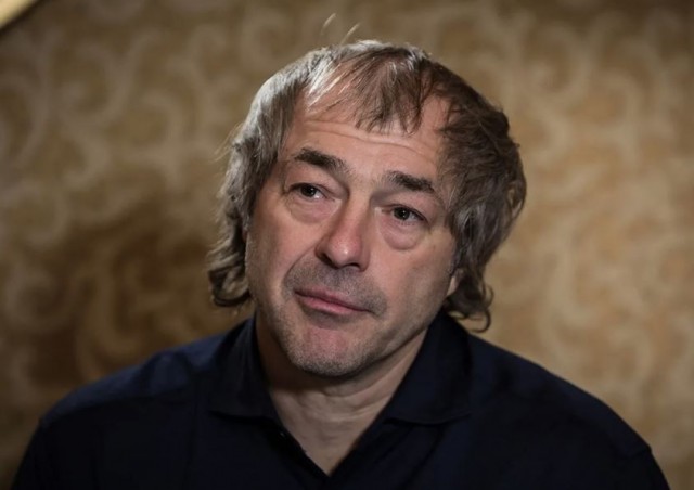 Миллиардеры, чтоб им пусто было.