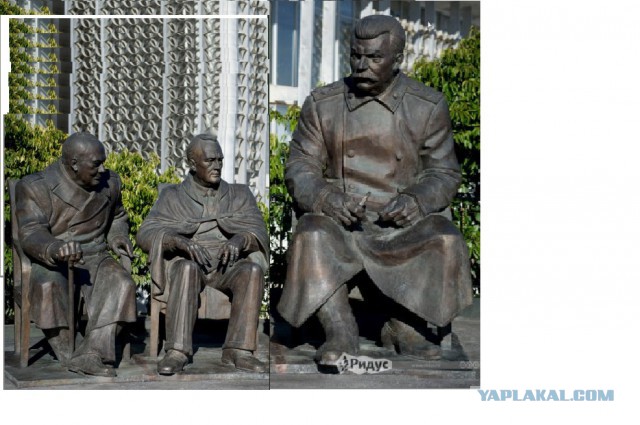 Открыт памятник тов. СТАЛИНУ!