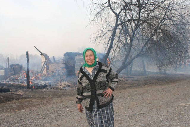 В Красноярском крае горят десятки домов