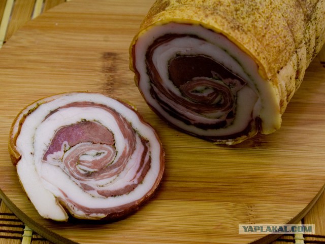 Pancetta arrotolata - или как меня заставили рулет сделать