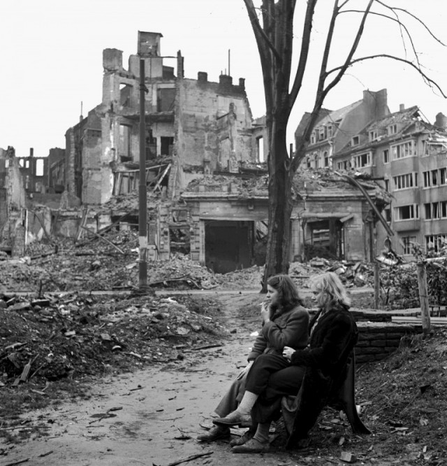 История в фотографиях