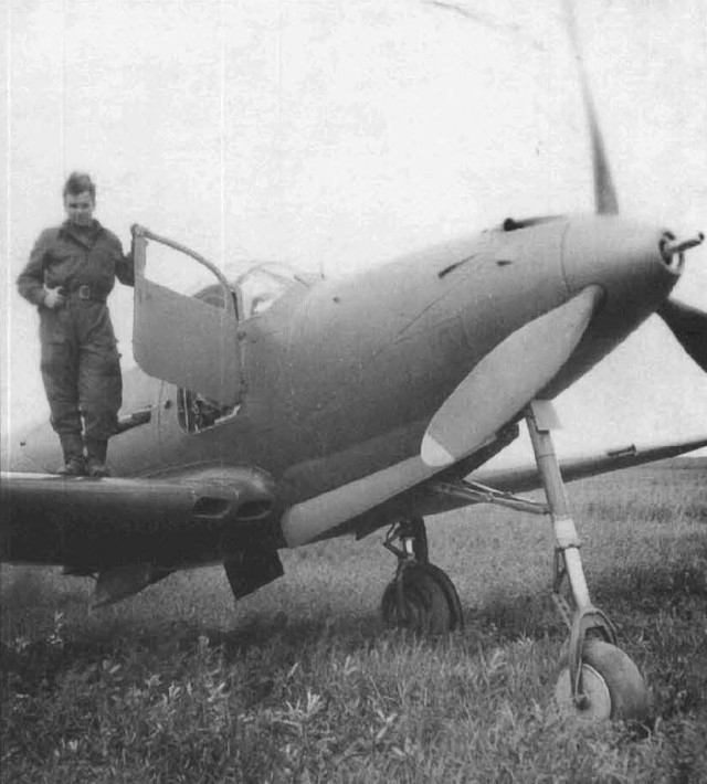 Р-39 Аэрокбра. Американская любимица сталинских соколов. История создания и основные модификации.