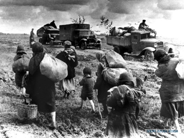 Фотографии второй мировой, многие цветные (фото)