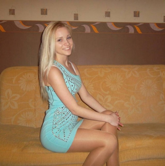 Какие разные девчонки бывают всё-таки у нас...