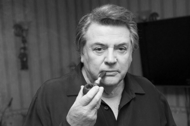 Умер Народный артист России, президент Театра сатиры Александр Ширвиндт. Ему было 89 лет