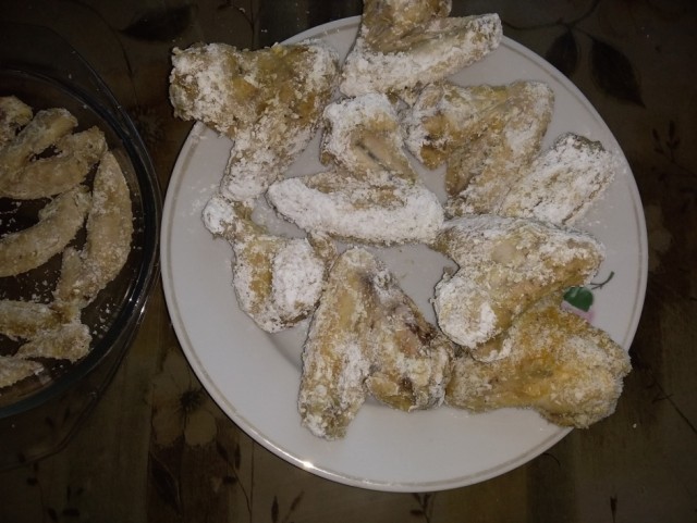 Острые куриные крылья в кисло-сладкой глазури