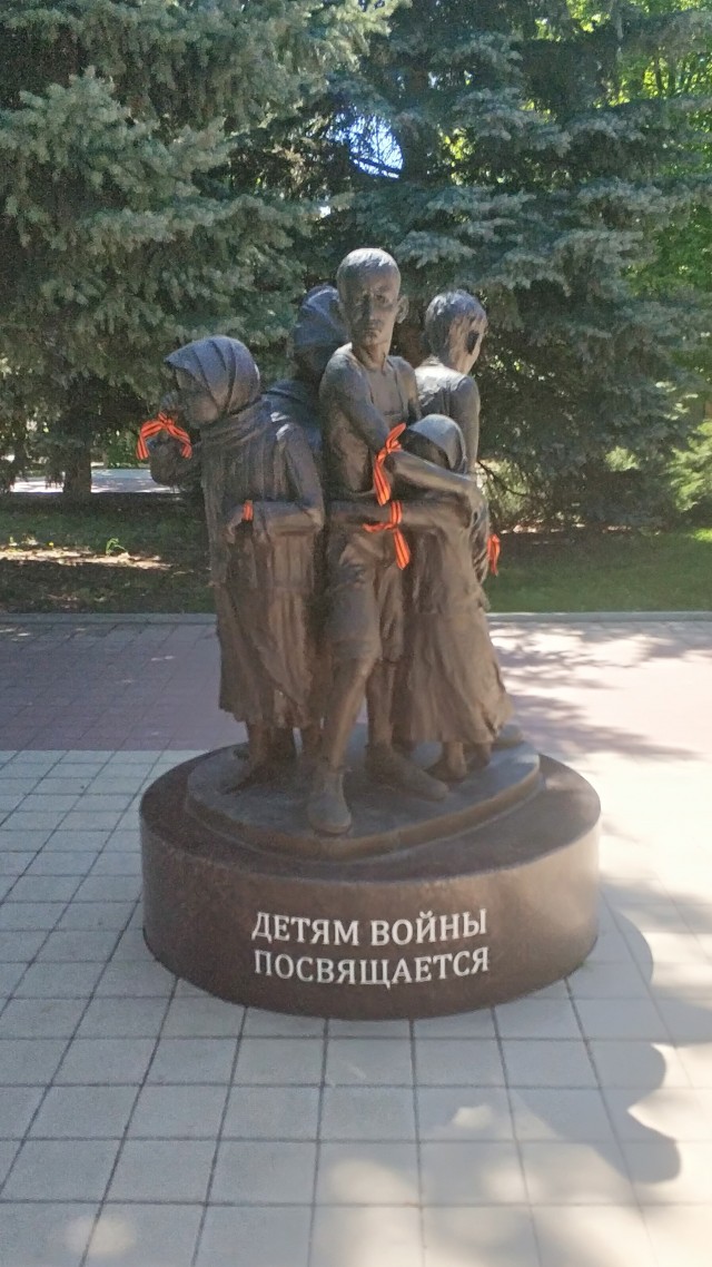 Этот День Победы порохом пропах