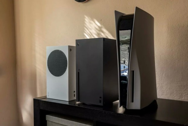 ЕС официально запретил экспорт всех игровых консолей PlayStation, Xbox, Nintendo в Россию