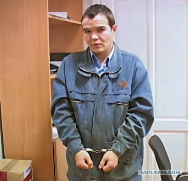 Серийного убийцу Дмитрия Вороненко снова судят в Петербурге.