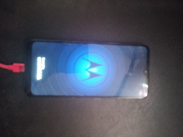 Смартфон Motorola G20