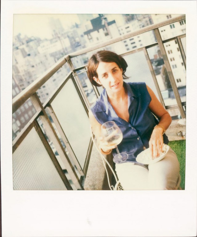 История мужчины, который снимал каждый день на Polaroid 18 лет, пока рак не украл его жизнь