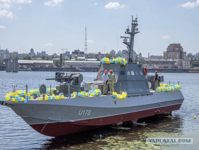 Железный крест: к 25-летию ВМСУ учредили награду, отлитую из вражеского оружия.
