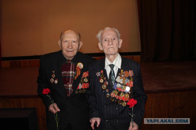 Очередной ряженый на Параде Победы сегодня