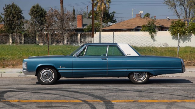 Американцы - 23. 1962 Imperial Crown. Красивых автофото пост