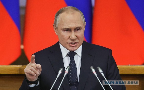 Путин пригрозил «молниеносным ударом» желающим вмешаться в ситуацию на Украине