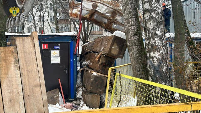 Гендиректор строительной компании и его заместитель по строительству погибли после обрушения железобетонных блоков на бытовку
