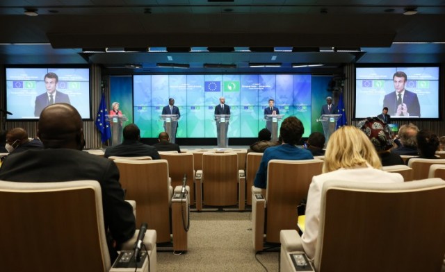 Проверьте свои почтовые ящики на предмет наследства.