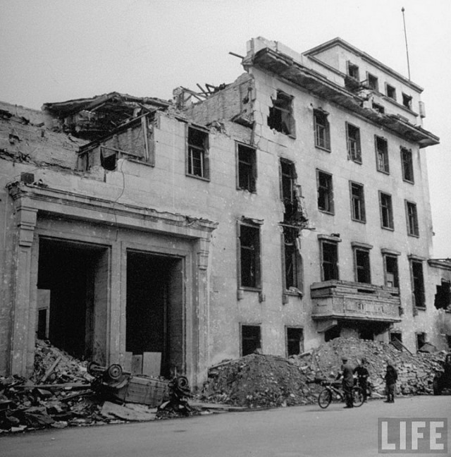 Берлин в конце войны (32 фото)