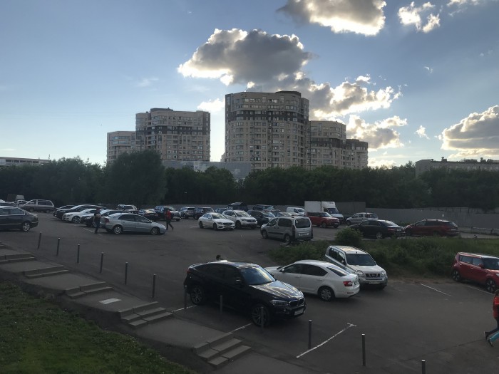 Народ против строительства высотки на месте сквера