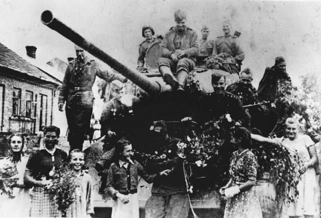 80 лет "Золотой Звезде" героя.