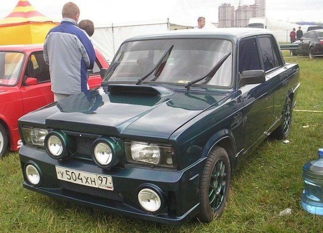 Российским гаишникам захотели дать право изымать документы на машину