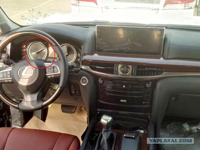 Lexus LX 570 2016г